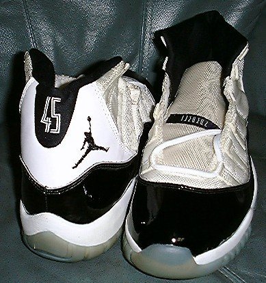 Air Jordan XI 45